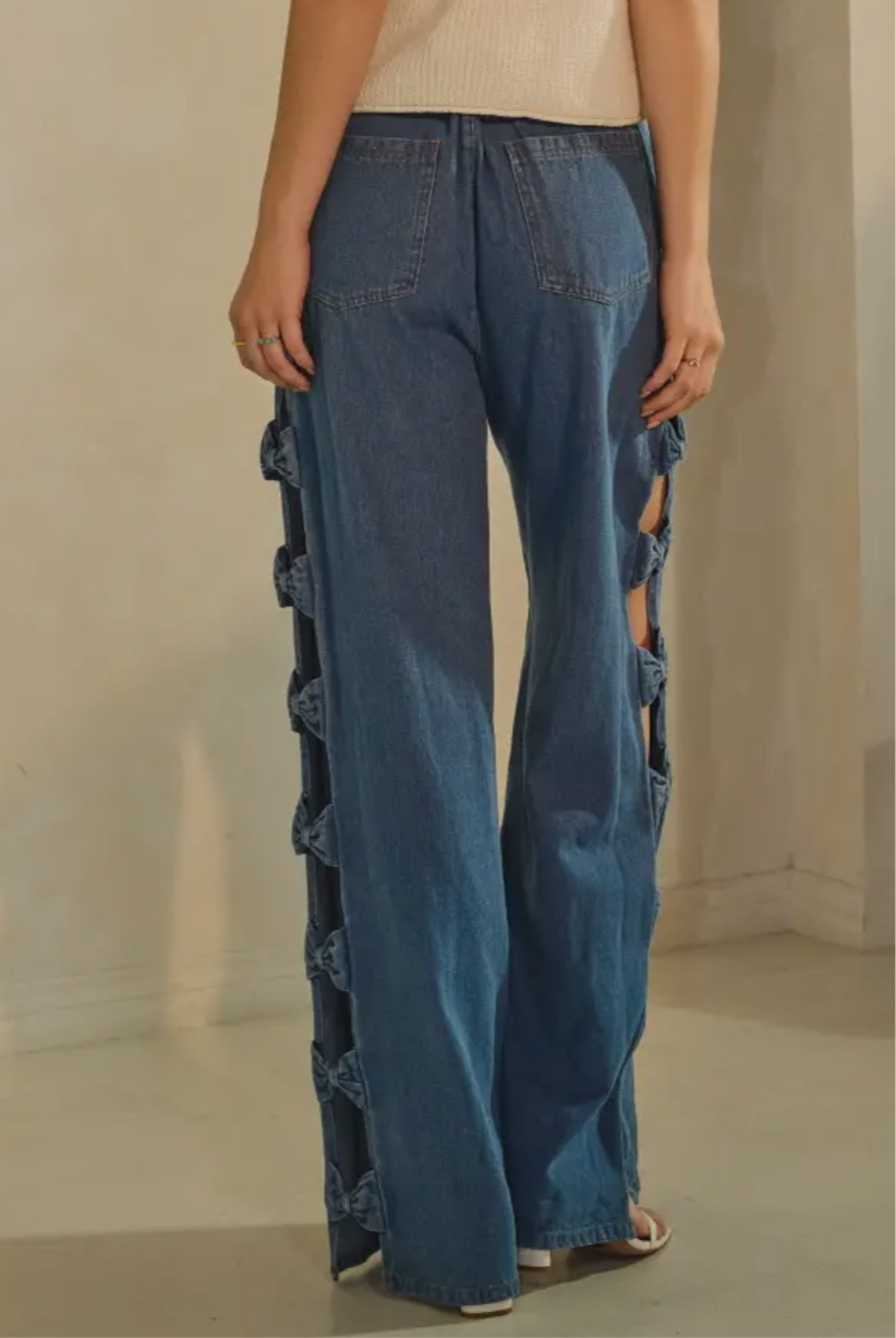 High Waisted Jean w/Open Side Seam