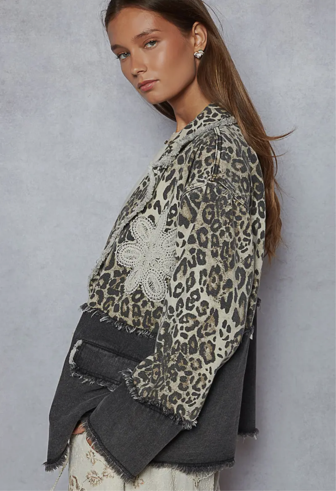 ViVi Leopard/Black V-neck Twill Jacket