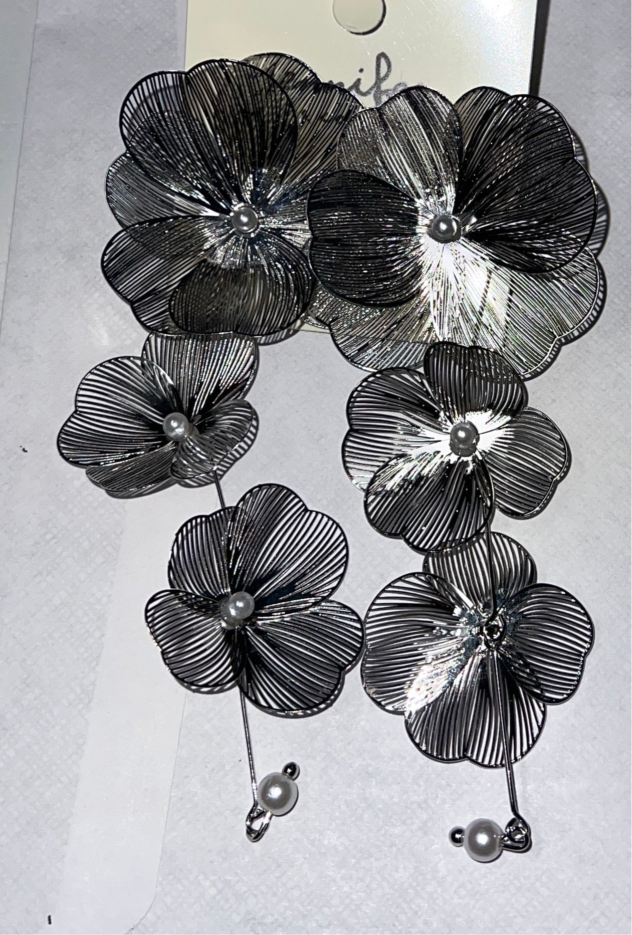 Elegant Exaggerated Flower Earrings_Silver