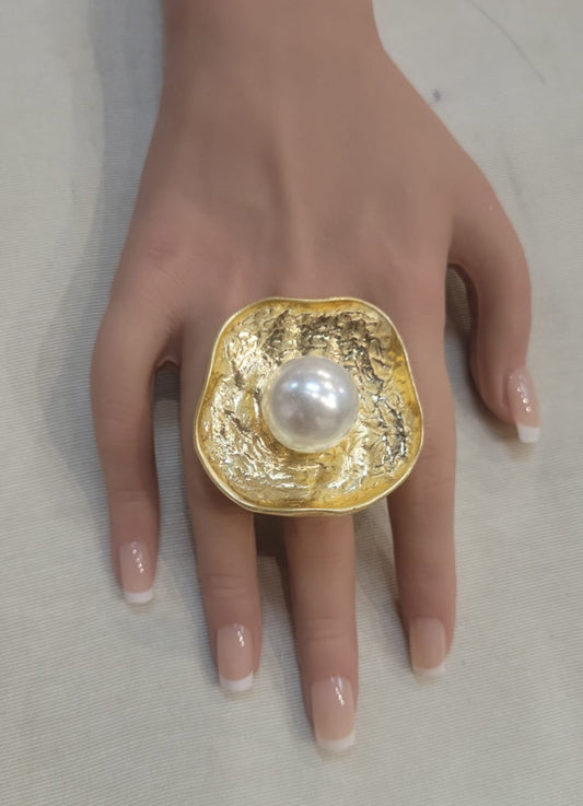 Pearl Band Ring