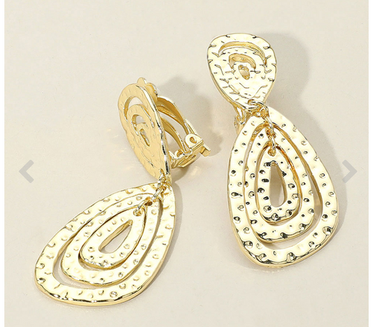 Hammered Metal Layered Teardrop Dangle Clip On Earrings